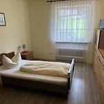Loewen 3*
