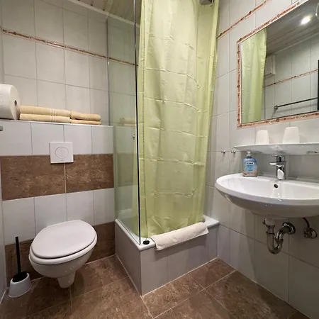 Landhotel Lowen Hotel Blumberg